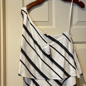 One shoulder, asymmetrical dress